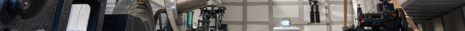 Ausstellungshalle des Kaltwalzmuseums mit Maschinen